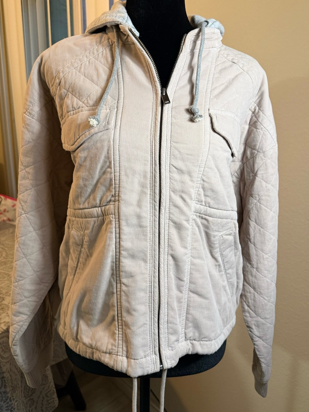 American Eagle Outfitters Light Pink Quilted Hooded Bomber Jacket